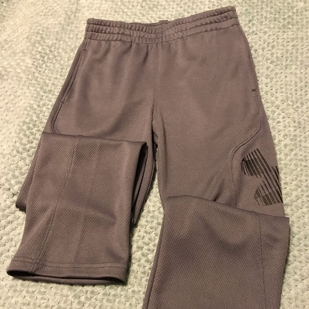 Under Armour Boy Athletes Pants Size 6